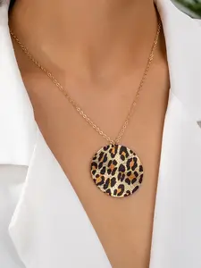 New Leopard Print Round Pendant Necklace, Fashion Vintage Design, High-End Jewelry, Daily Commute Wear, Stainless Steel Chain
