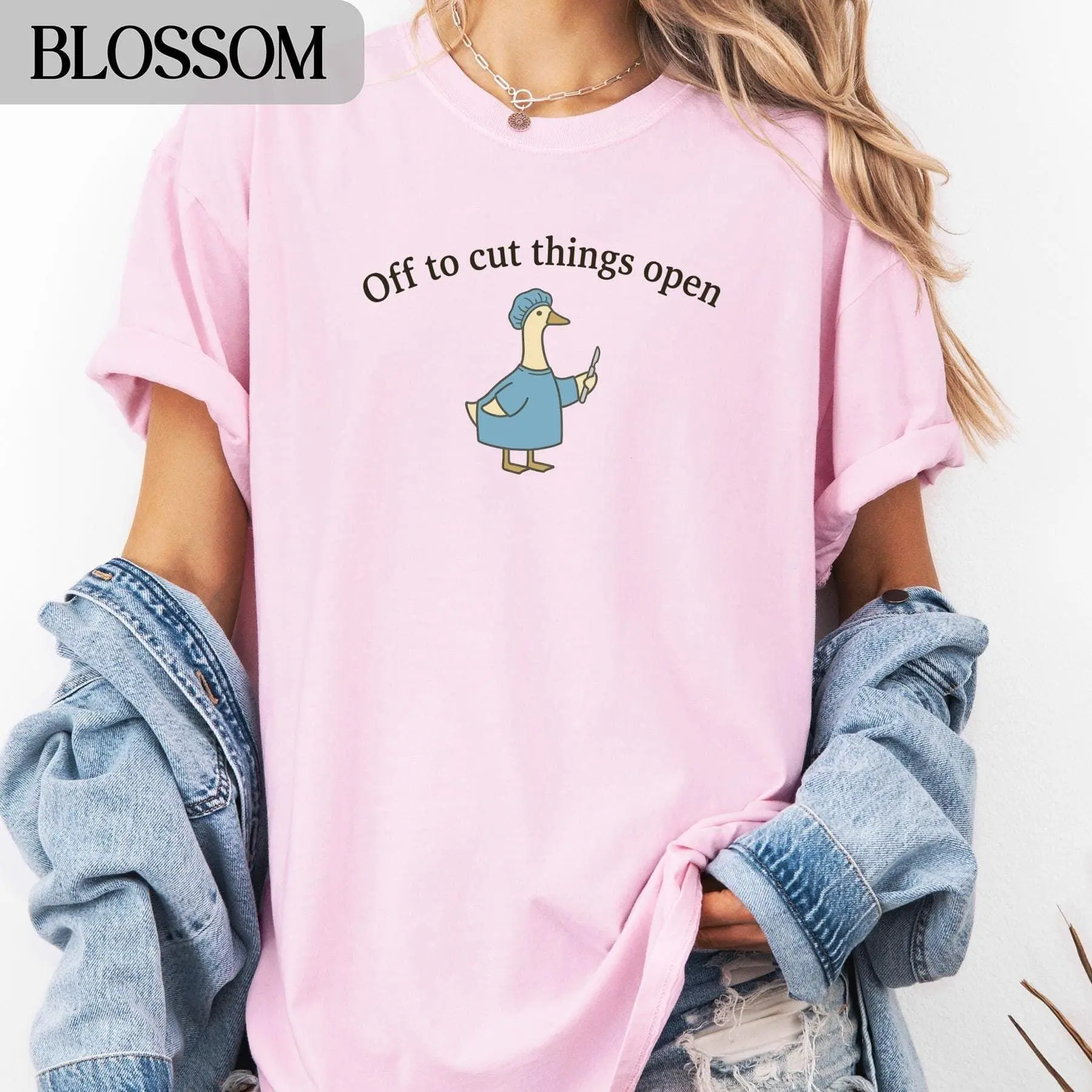 Surgeon Goose T-Shirt, General Surgery Doctor Shirt, Goose Nurse Crewneck, Medical School Graduation Gift for Future Surgeon