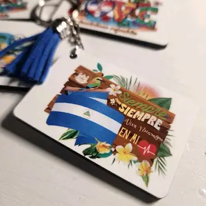 Llaveros personalizados de tu pais, para que siempre lleves un pedacito de él a donde quieras que vallas.