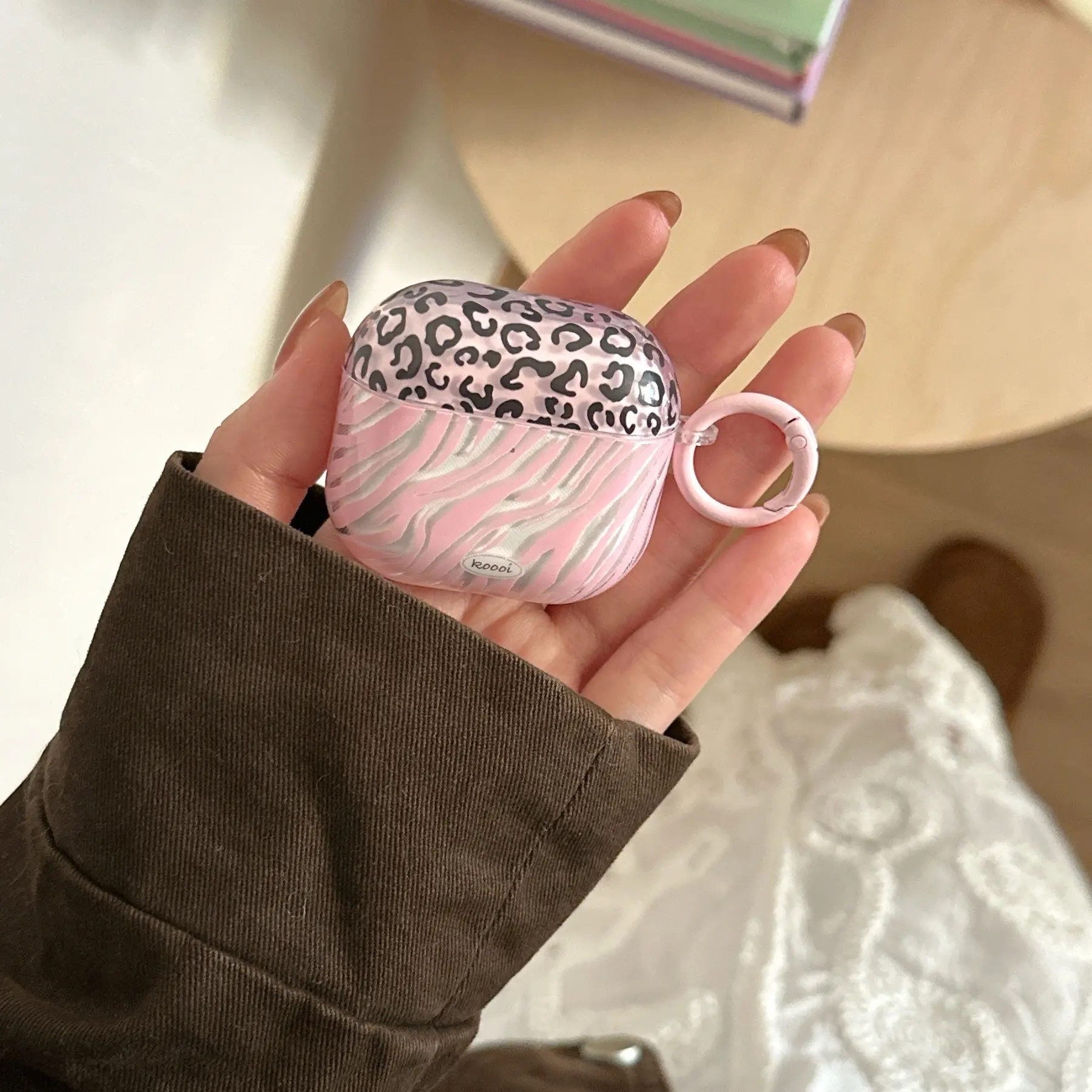 Zebra Leopard Print Earphone Case for Apple AirPods Pro 3/2/4/3/2, Fashionable Women's Simple Design, Stylish Apple Earphone Cover