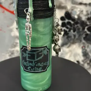 D&D Dice Potion "Gelatinous Cube" Dungeon Monster Theme with Skeleton Charms and Green Liquid