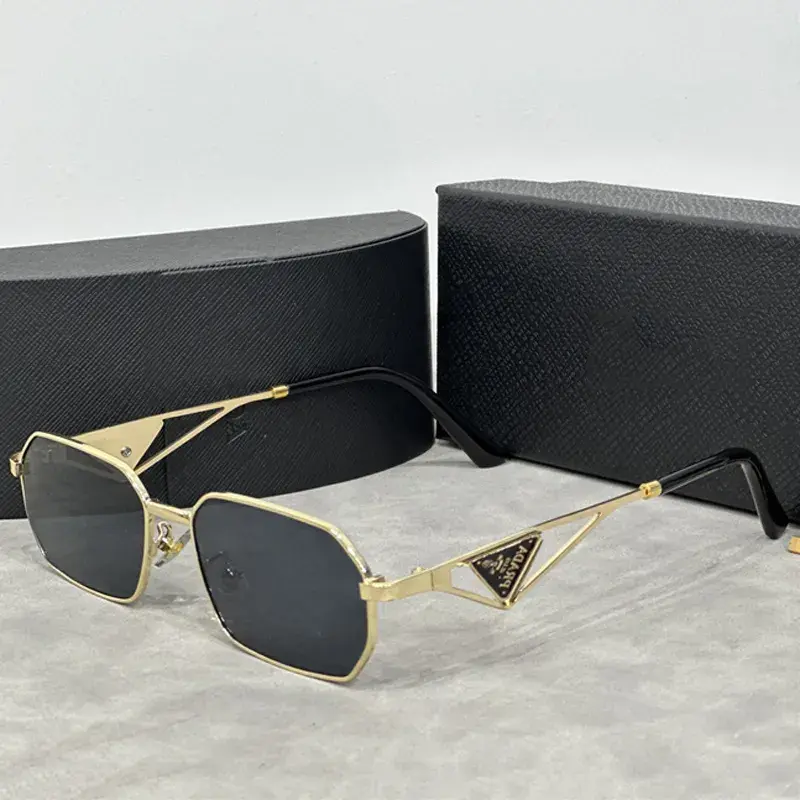 Retro Geometric Rectangle Sunglasses for Women Men UV400 Black Metal Frame.