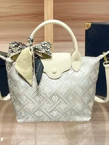 Women's handbag, crossbody bag, light luxury fashion women's bag, niche high-end dumpling bag