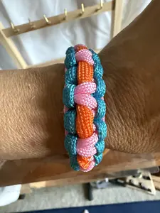 Paracord Bracelet, Team Spirit Design - Customizable to Your Team Colors