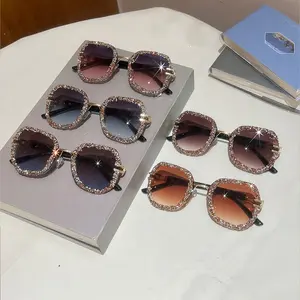 Frame Women's Stylish Frameless Cut-Edge Sunglasses with Sparkling Rhinestones, Gradient Lenses for Delicate Visual Effect, Popular EU Ins Style for Daily Wear & Photo Shooting, Frame Women's Sunglasses