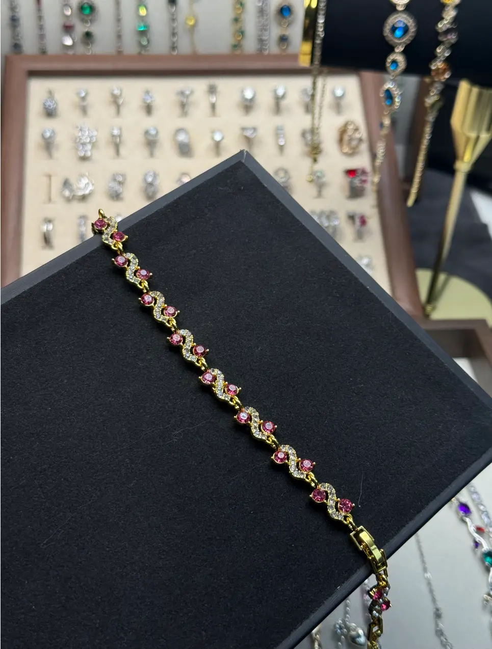 This ultra-exquisite and beautiful bracelet is available at an affordable price. If you place an order, you will randomly receive 2 bracelets to match all the beauties
