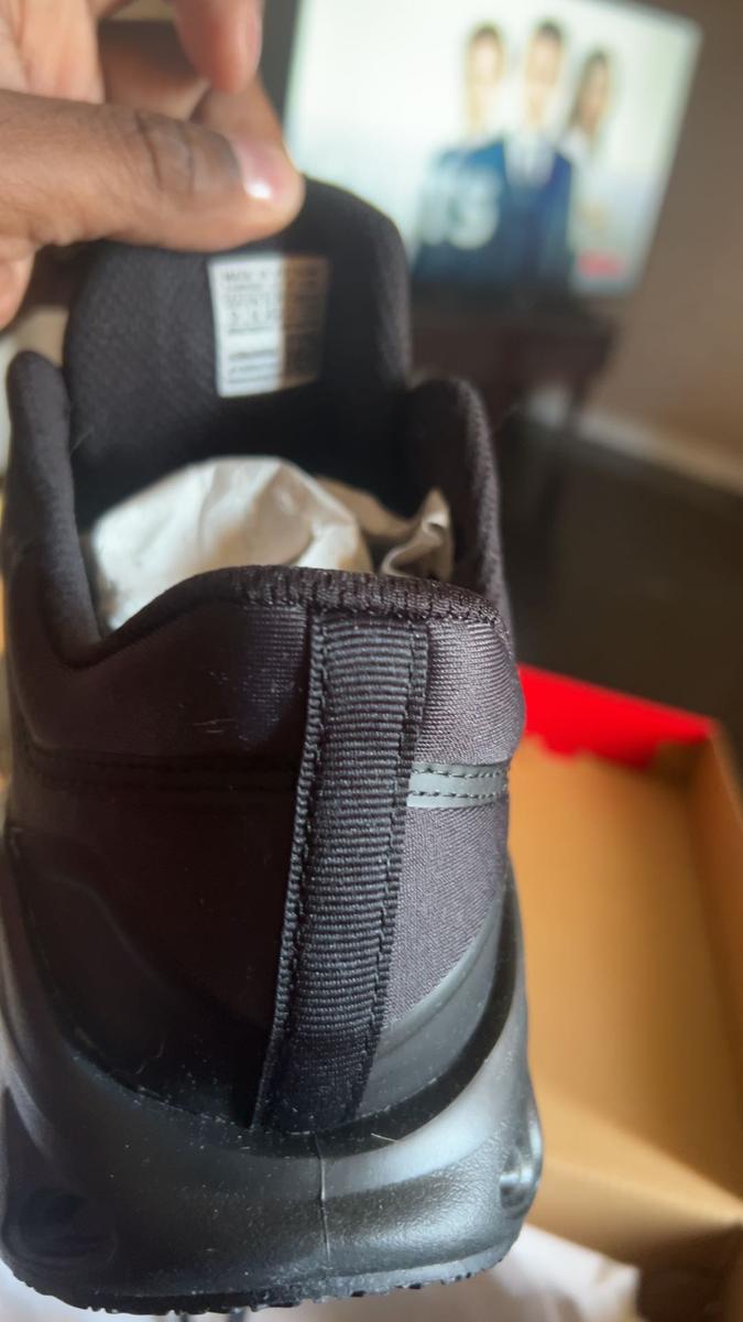 Item: Black/Washed Black/White, M 9 / W 10.5