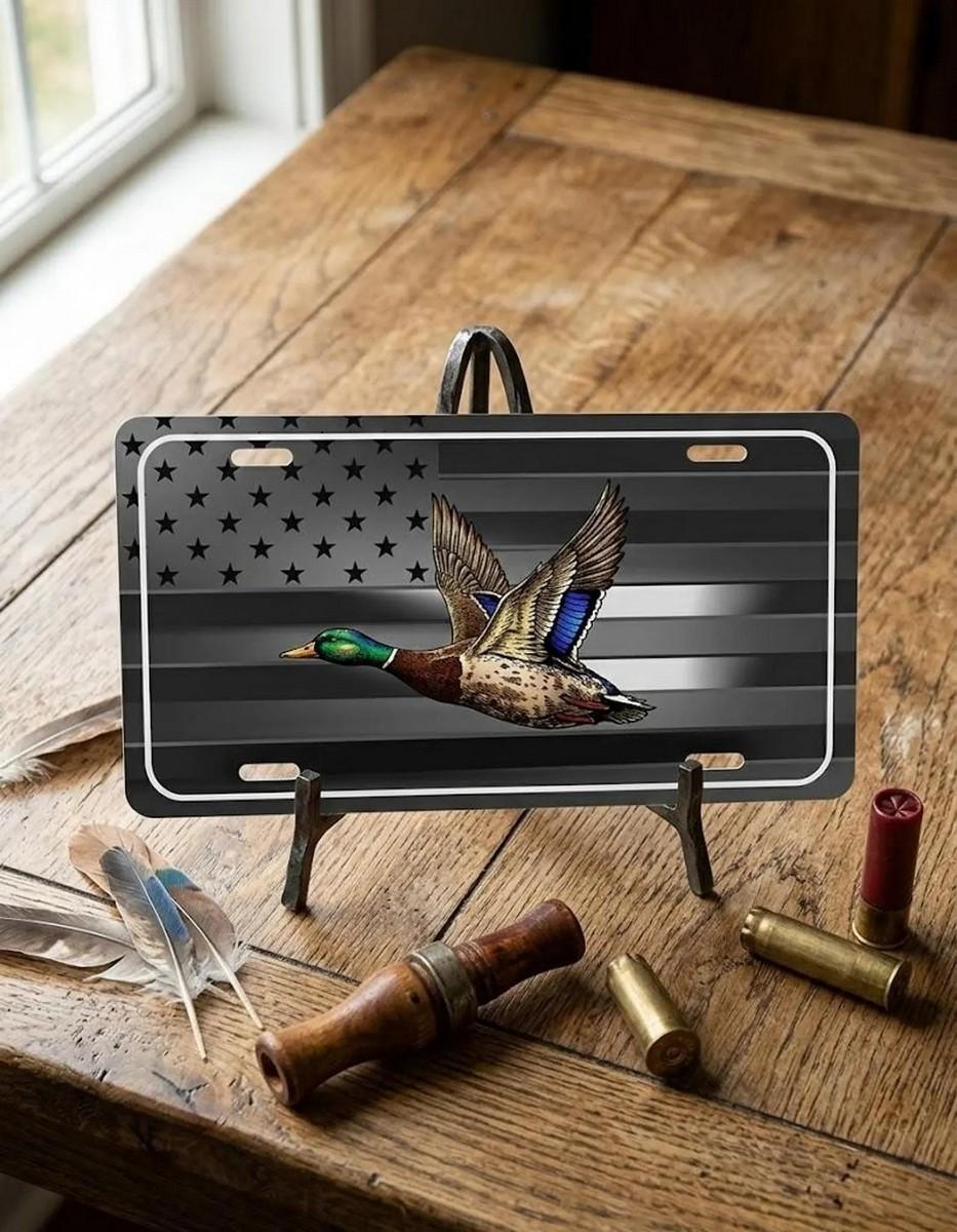 DUCK HUNTER Mallard Duck Hunting License Plate Camouflage Truck Vanity Plate Rustic Outdoor Sport Metal Sign - 6x12 Aluminum Car Tag