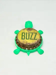 Buzz Soda (Vintage) - Bottle Cap Magnet Turtle