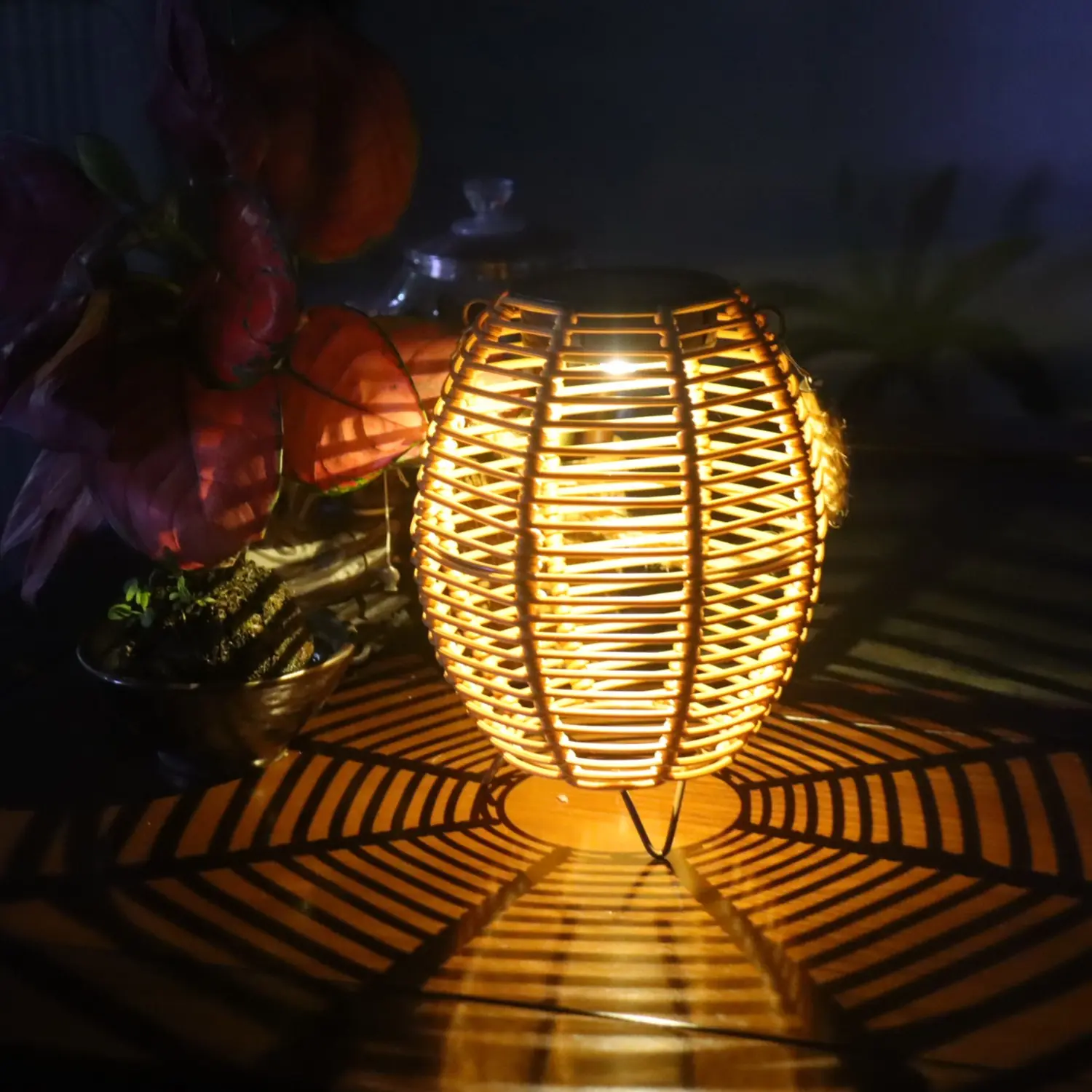 Solar Lantern Outdoor Hanging Woven Bamboo LED Garden Light, Waterproof Handmade Solar Lamp, Outdoor Decor for Patio, Yard, Porch, Pathway, Solar Outdoor Lights