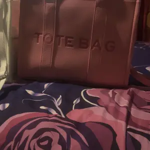 Women's Tote Bag Set 2026 Large-Capacity Handbag Combination Available in Multiple Colors Suitable for Everyday Use