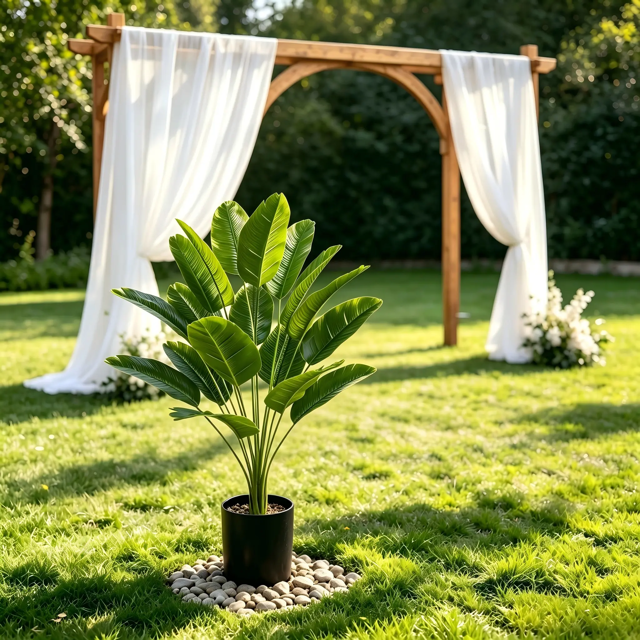 Outdoor wedding simulation bird of paradise plant simulation banana tree 2.6 FT, simulation potted plant, tropical heart-leaf evergreen plant simulation palm leaf green shrub, suitable for indoor and outdoor, wedding decoration and other scenes.