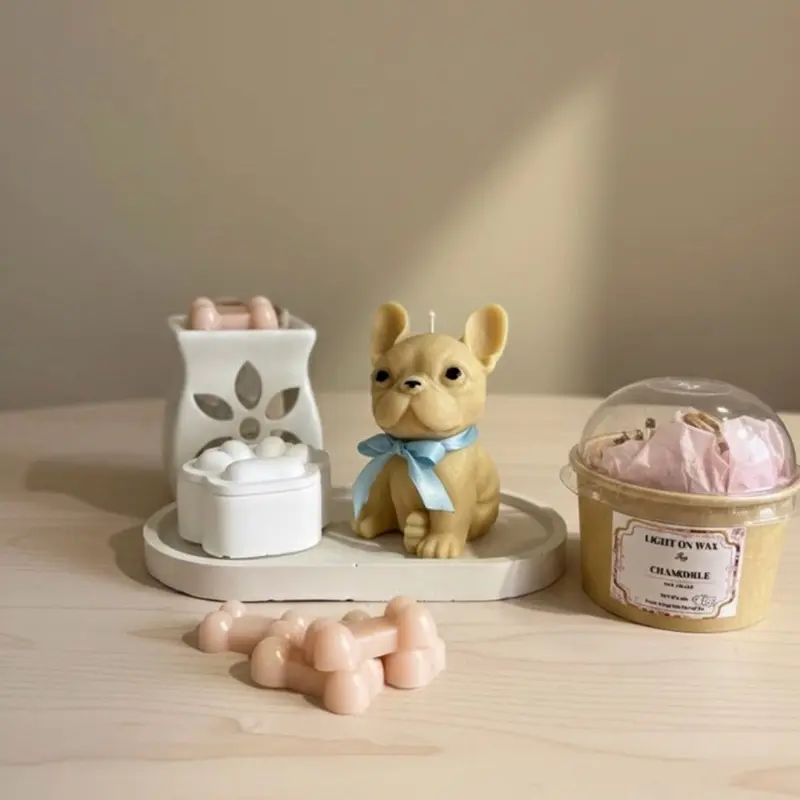 Paws of Love Large candle