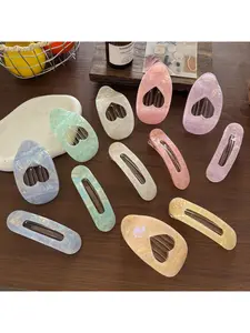 Romantic Hollow Heart Hair Claw | Dreamy Cut-out Heart Clip for Ponytails & Updos | Aesthetic Sweetheart Accessory for Women