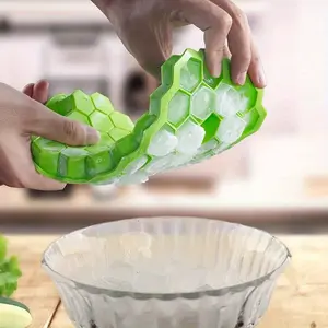 1PC 37 Grid Honeycomb Silicone Ice Cube Mold Large-capacity Ice Tray Mold Reusable Food Grade Ice Maker with Lids Popsicle Mould