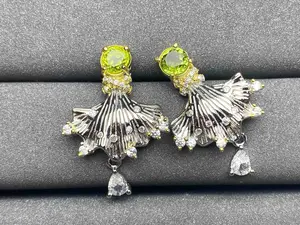 A476 Peridot Earrings Natural Stone