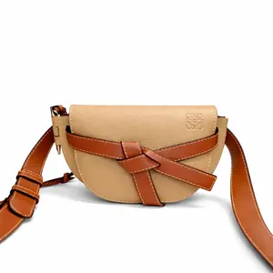 Pre-owned Loewe Calfskin Shoulder Bags BJ1101904040 Gate Mini Size Brown Bag