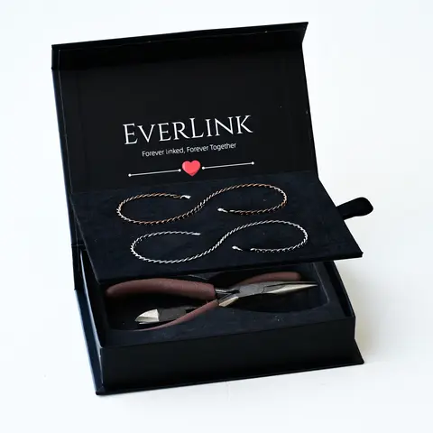 [Couple Gift] - Soullink Unisex Permanent Couples Bracelets with Special Clasp - Perfect Date Night Gift for Anniversary and Birthday