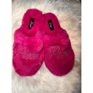 VS Bling Fur Slipper