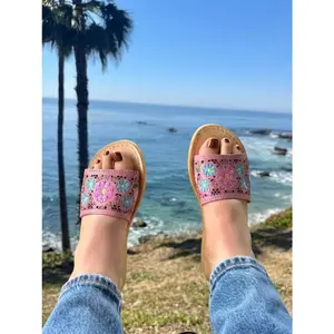 Primavera Hand Embroidered Pink Leather Floral Huaraches