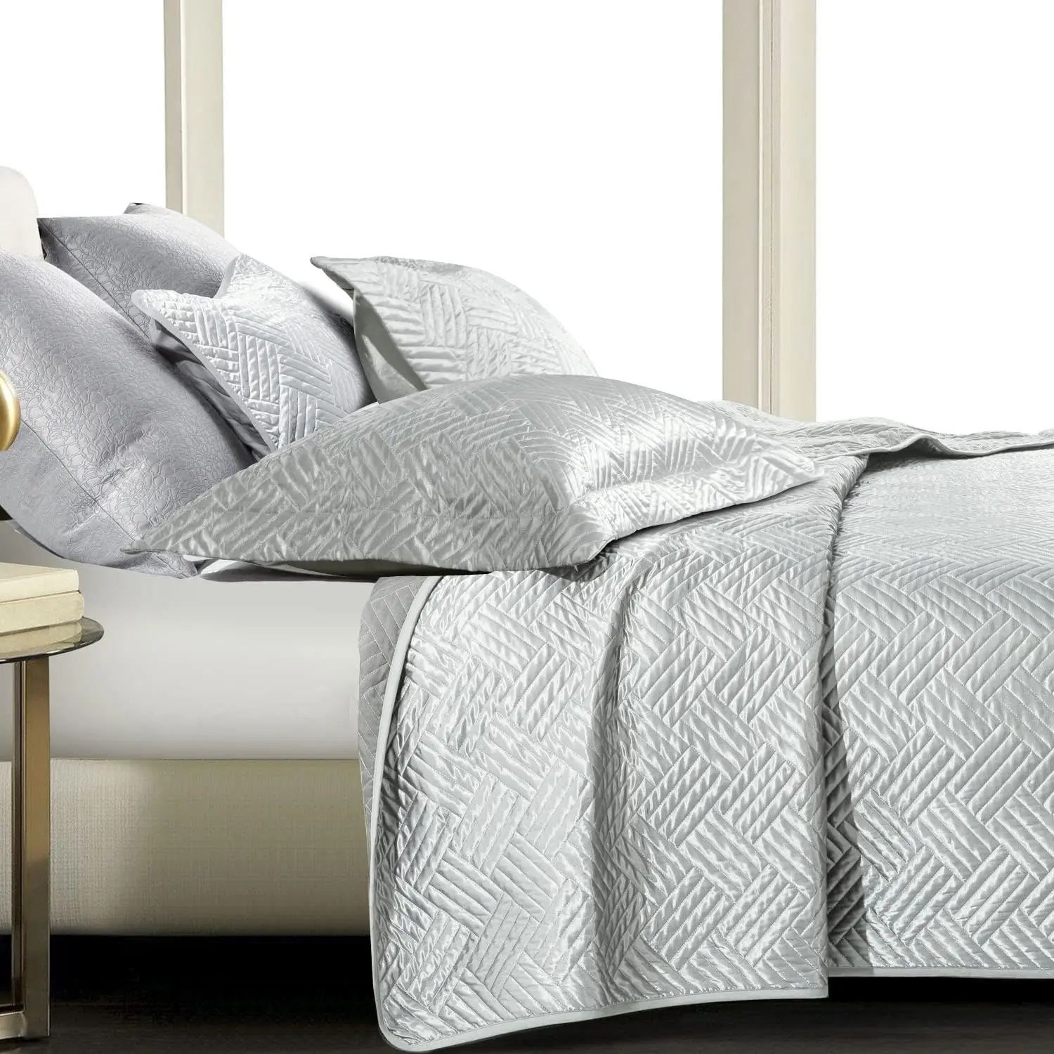 Silk Satin Quilt Set, Geometric  Bedspread Luxury Quilted Coverlet Set for All Seasons(1 Quilt, 1 Pillow Sham),