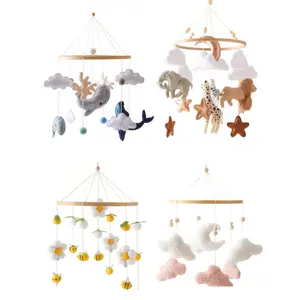 An 1pc Wooden Wind Chime Baby Crib Bell, Neutral Baby Crib Mobile, Suitable For Baby Room Decoration, Baby Showers, Baby Anniversaries