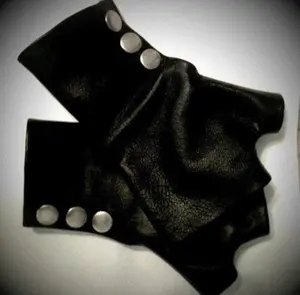 Black Fingerless Leather Gloves — Handmade by Lamia