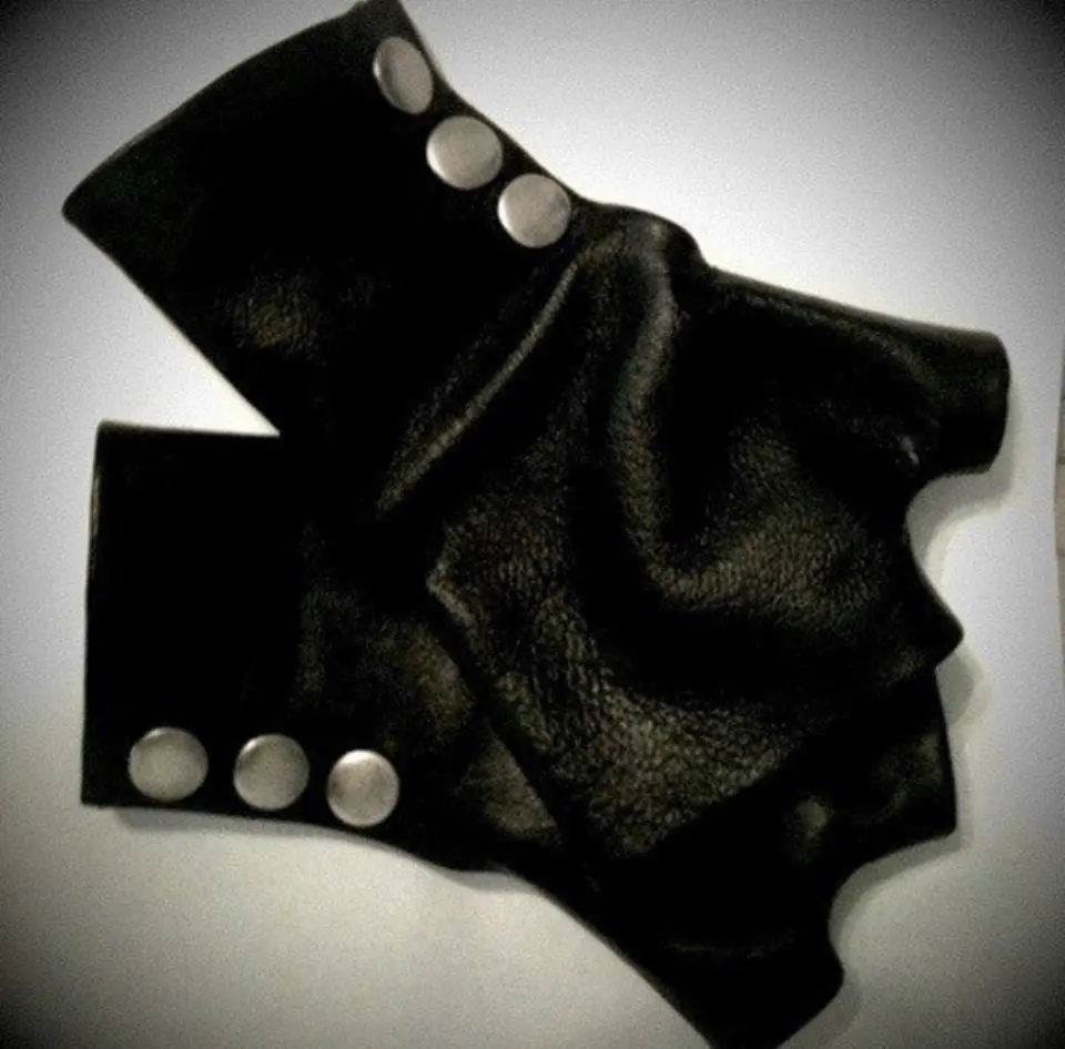 Genuine Leather Fingerless Gloves - Artisanal Handmade, Unisex, Multi-Size with Personalized Fit for Motorcycle Riders, Casual Commute, Driving, Everyday, Fashion, Do Not Wash, Hand Wash Only, Clothes, Small, Large, Durable, Fashion Lovers, Flexible