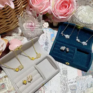 Artificial Diamond Luxury Minimalist Diamond-Set Rose Flower Necklace, Bracelet And Ring. High Appearance Quality, Exquisite And Versatile Jewelry.