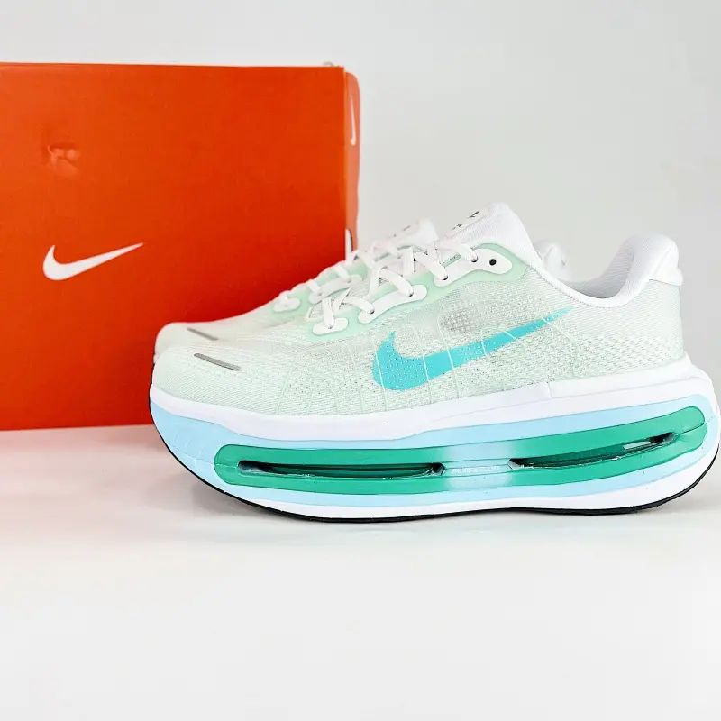 Mint‑Green Hollow‑Mesh Low‑Top Running Sneakers Refreshing Upper Couple Durable Cushioned Outdoor Fitness Footwear