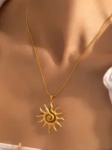 1 Pc Vintage Sun Totem Pendant Necklace For Women Stainless Steel Chain Necklace Daily Party Jewelry Gifts Fashionable Jewelry Accessories Minimalist Necklaces