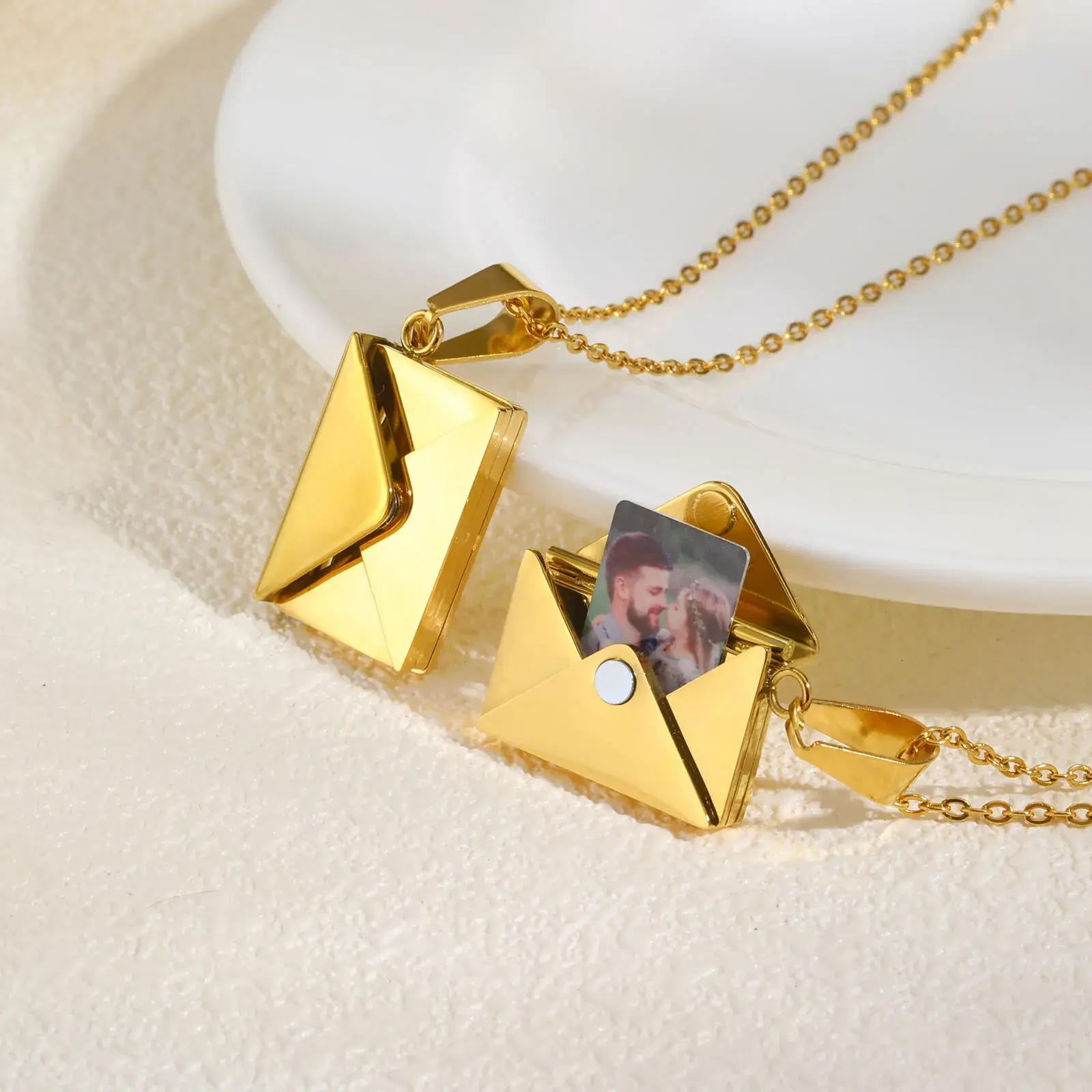 Personalized Photo Locket Necklac