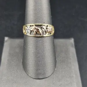 Gold 14k Ring Size 9 for Everyday Wear with Intricate Design Jewelry Style and Elegance