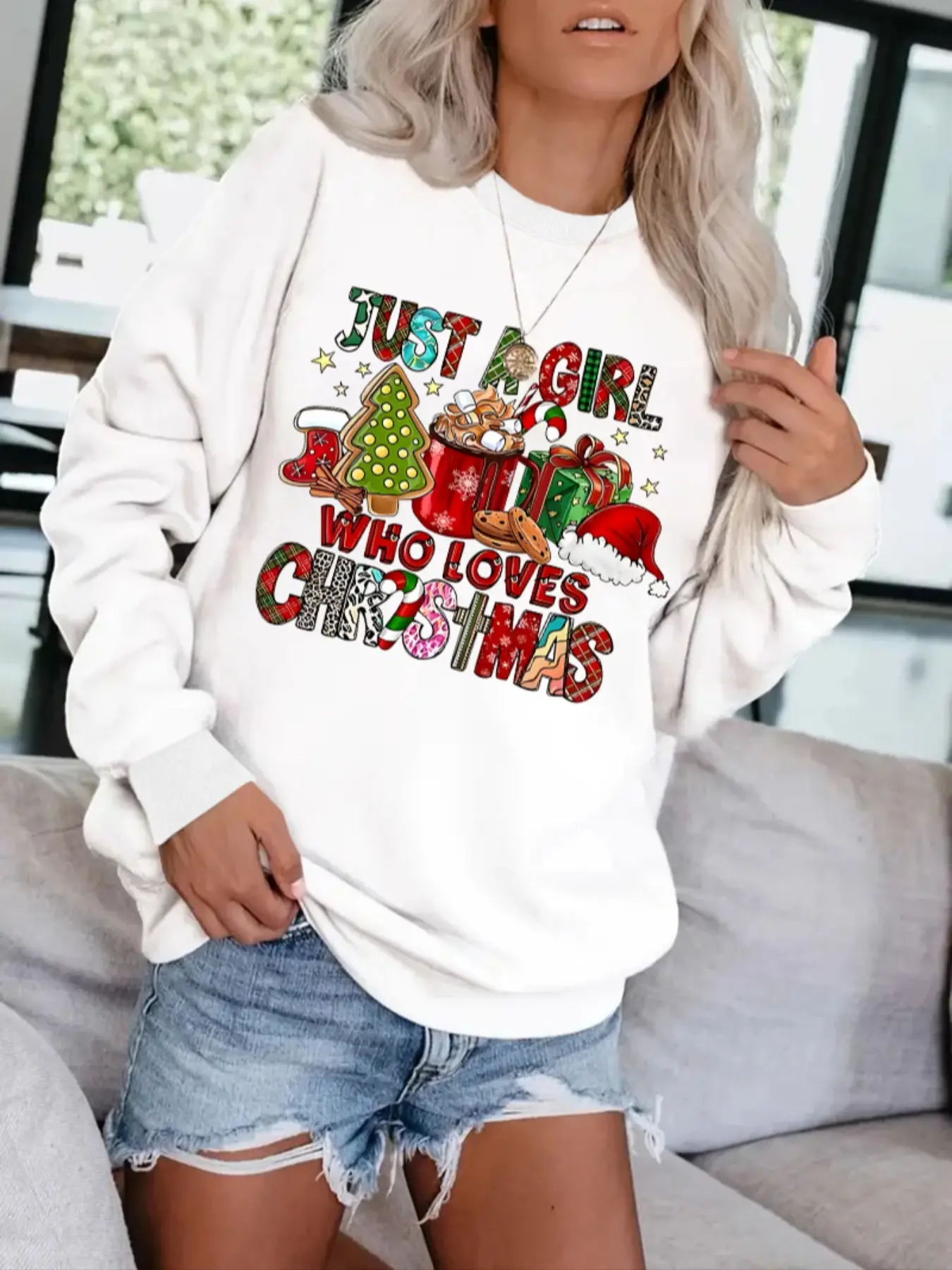 Women's Casual Fitted Christmas Print Pullover Sweater, Soft Fabric Long Sleeve Round Neck Cartoon Print Sweatshirt, All-Season Everyday Comfortable Wear