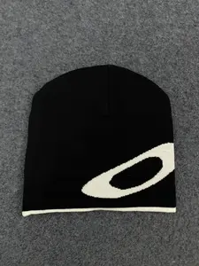 American retro hip-hop pullover warm beanie, fashionable and casual Y2K versatile circular jacquard knitted fitted hat, black