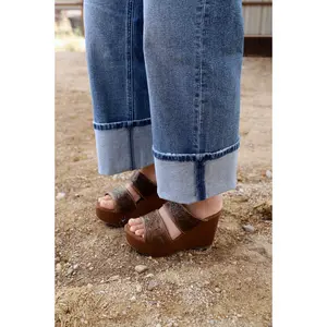 The Tooled 2-Band Wedge Sandal