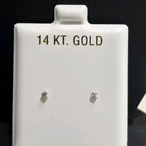 golden studs 2mm