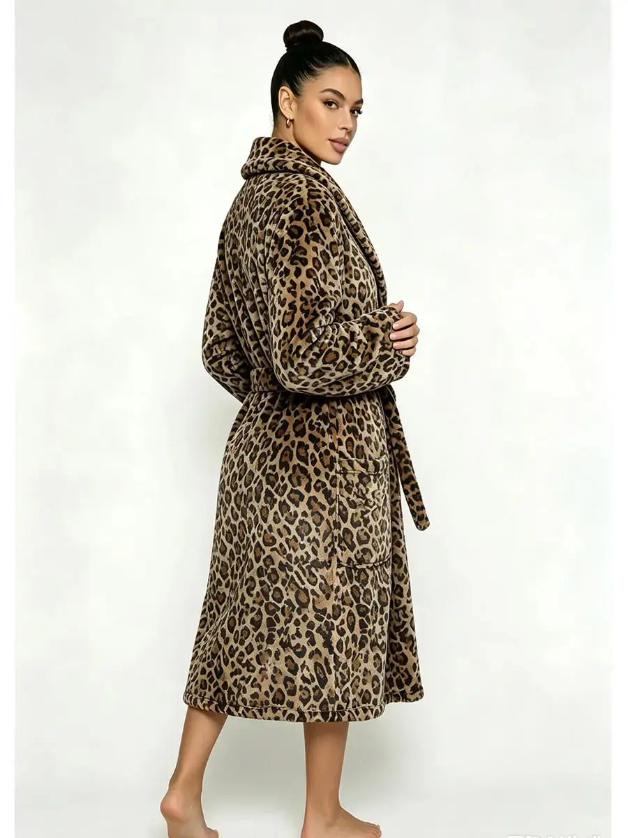 Women's Leopard Print Flannel Bathrobe - Lady's Casual Nightwear, Long Sleeves, Shawl Collar, Soft Skin-Friendly Plush, Warm, Breathable, Loose, Chic, Lace-Up Dressing Gown, 1 Size SPA Loungewear
