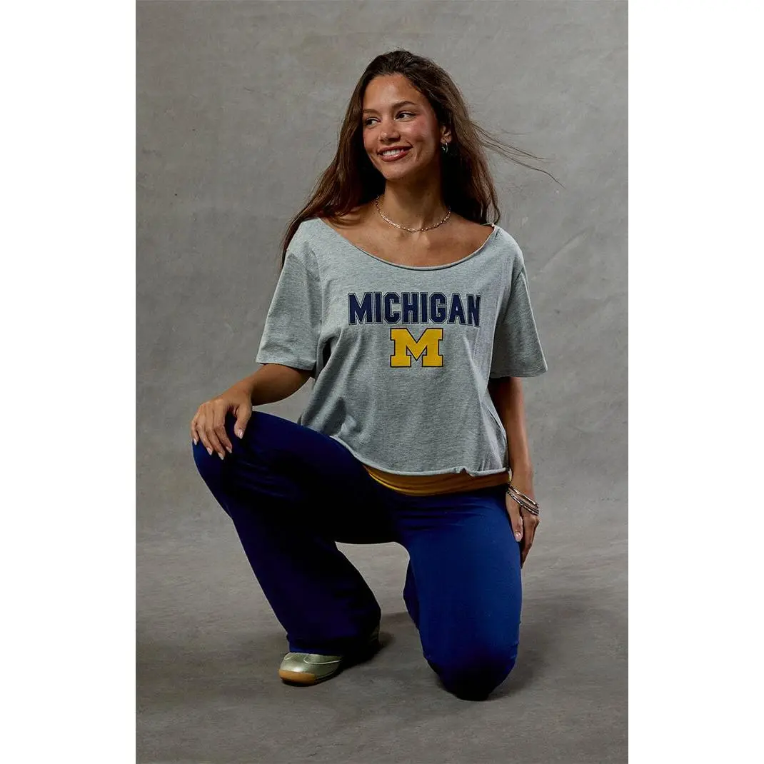 WILD COLLECTIVE Women's Michigan Wolverines Off-The-Shoulder Oversized T-Shirt