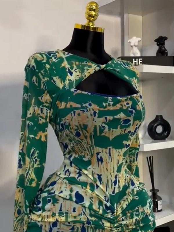 PULKRITU Women's All Over Print Cut Out Bodycon Dress, Fashion Casual Cocktail Party Dress for Daily Outdoor Wear, Women Dress for Autumn PULKRITU Women's All Over Print Cut Out Bodycon Dress, Fashion Casual Cocktail Party Dress for Daily Outdoor Wear, Women Dress for Autumn