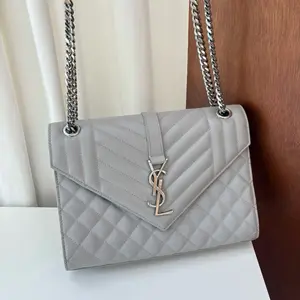 Pre-owned Yves Saint Laurent leather Shoulder Bags YSL Saint Laurent envelope light grey shoulder bag