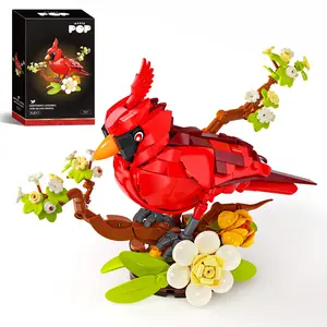 Red Cardinal Bird Building Blocks Set Flower Branch Display Model Nature Animal Construction Toy Creative Desk Decor Puzzle Kit for Teens Adults Bird Lovers Collectible Gift Home Office Decoration Stress Relief Craft Botanical Assembly Ornament DIY Builds