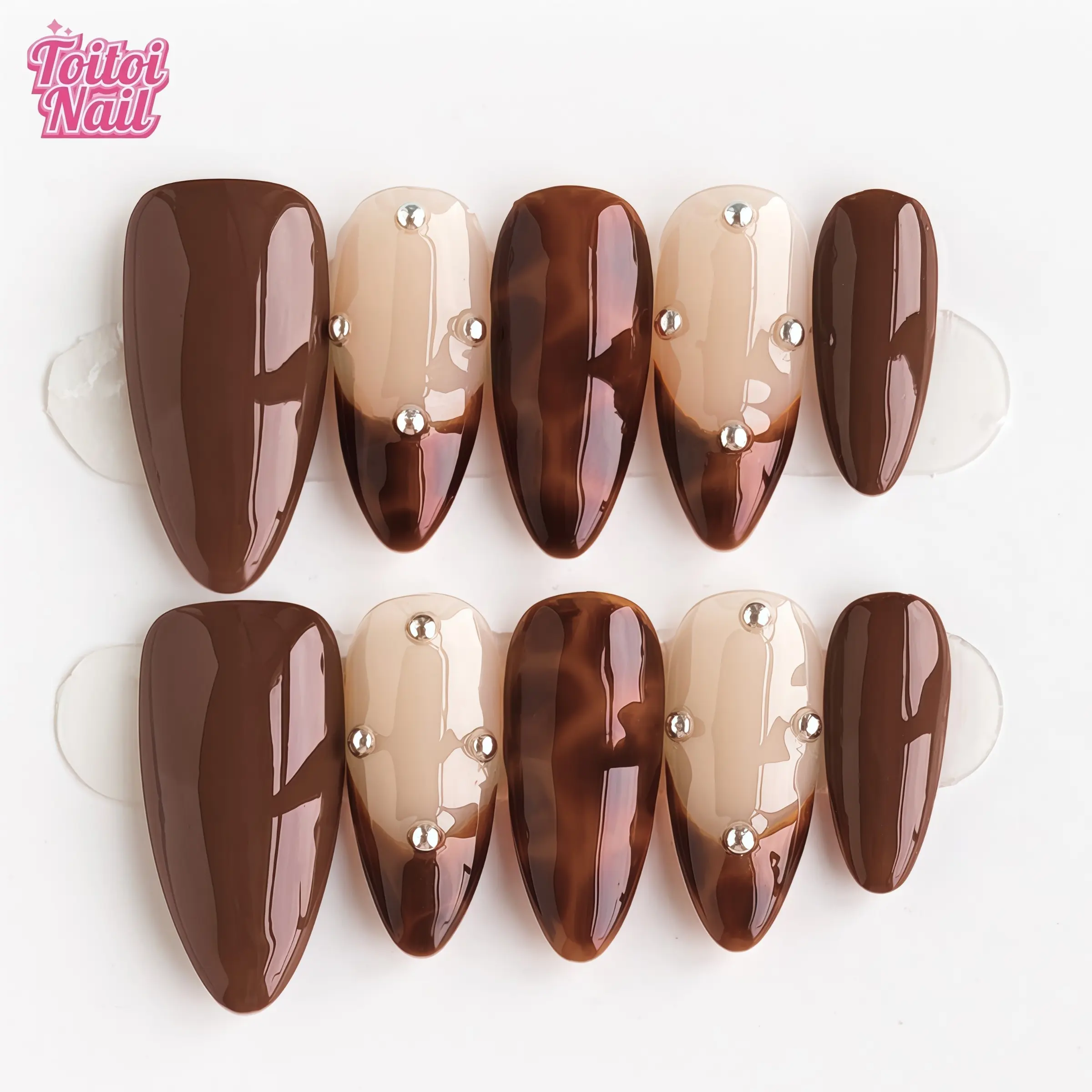 Amber Stud Handmade Press-On Nails, Fake Nails, Medium Almond Shape, 10pcs, Vintage Amber Stud Design, Dark Brown Solid & Amber Marble Accents, Reusable DIY Nail Kit for Women, Trendy Nails for Spring, Summer, Travel & Daily Wear