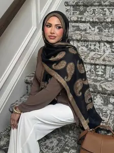 Fresh Paisley Walnut Flower Art Print Headscarf, Spring Summer New Modern Modesty Fashion Muslim Hijab, Versatile Neck Scarf Shawl Hair Accessory