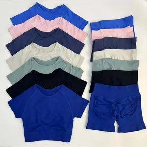 Women's dF Seamless 2-Piece Activewear Set - Short-Sleeve Yoga Top, Ruched Cuffed Shorts, Comfortable for Yoga, Gym Workouts