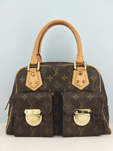 Pre-owned Monogram coated canvas with natural leather trim Clutches & Wristlets Louis Vuitton Monogram Canvas Manhattan PM Handbag【VI4001】