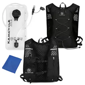 Running Vest Backpack with 2L Hydration Bladder and Towel, Ultra-Light 5L Hydration Pack, Ideal for Trail Running, Cycling, Hiking & Marathons
