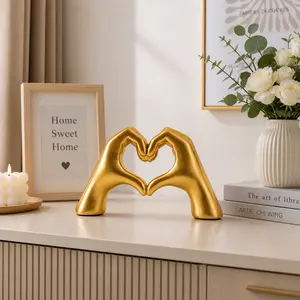 Hand Shaped Resin Ornament, 1 Count Modern Heart Shaped Statue, Home Decor for Living Room, Bookshelf, Desktop, Wedding, Party, Gifts For Boyfriend, Decor Figurine, Decorative Sculptures, Decoration Items, Design, Interior Decoration Accessories