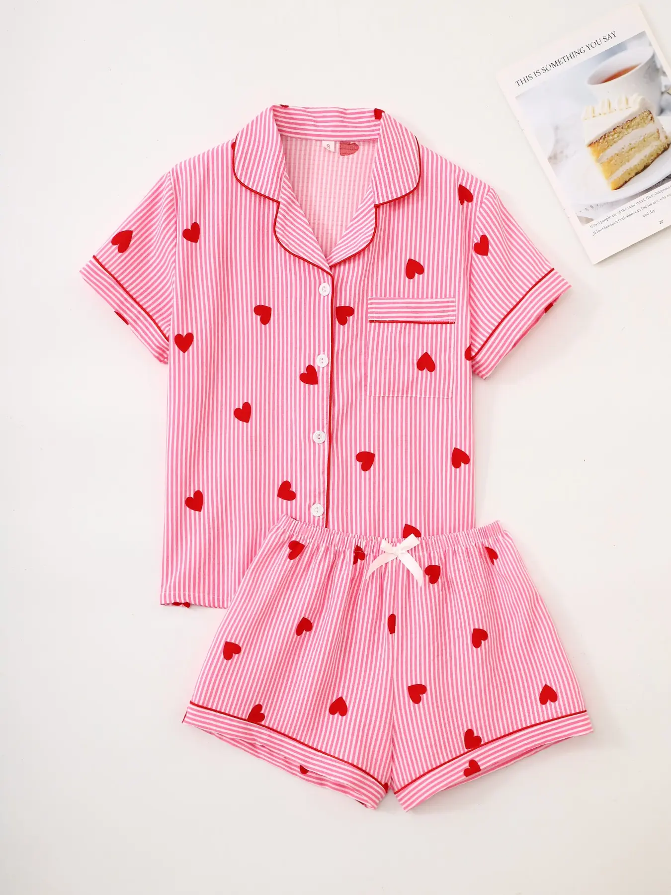 Women's Heart Print Short Sleeve Shirt & Elastic Waist Shorts Pyjama Two-piece Set, Casual Comfy Top & Shorts PJ Set, Ladies Sleepwear for All Seasons Pajamas Loungewear Women's Heart Print Short Sleeve Shirt & Elastic Waist Shorts Pyjama Two-piece Set, Casual Comfy Top & Shorts PJ Set, Ladies Sleepwear for All Seasons Pajamas Loungewear