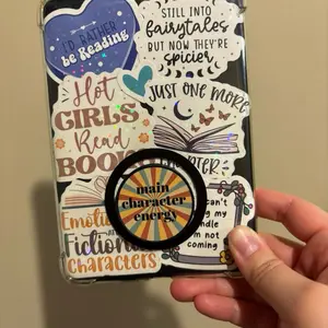 Main Character Energy Kindle Pop Socket, Kindle Accessory, Kindle Stand, Kindle Grip, Phone Grip, Popsocket, Kindle, book accessories
